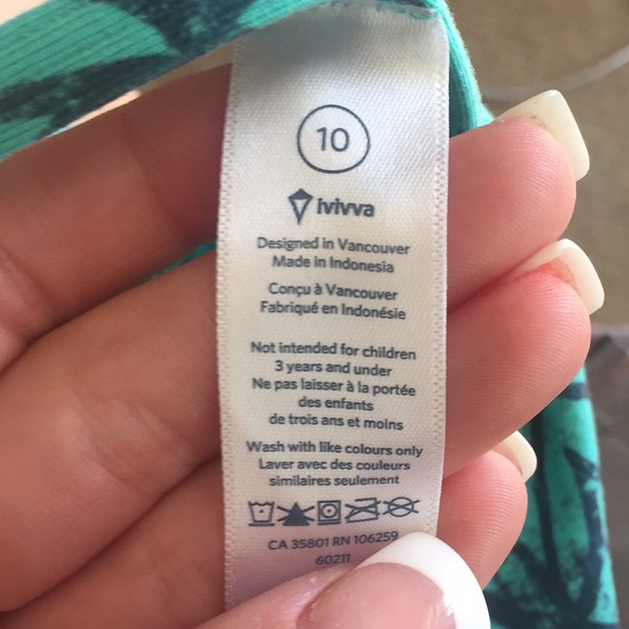 Ivivva lululemon tank top w/ bra - Picture 3 of 4